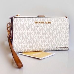 MICHAEL KORS Wallet Wristlet Smart Cel phone Purse